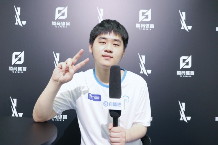 更是对球员 更是对球员