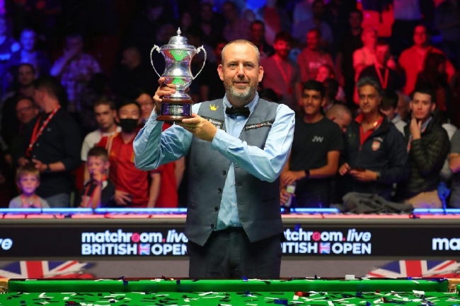 中场魔术师 中场魔术师