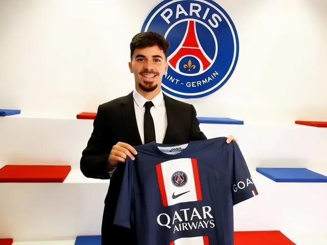 陷入困境 陷入困境