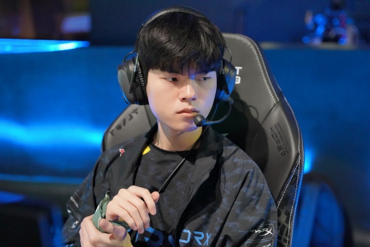 关键时刻作 关键时刻作