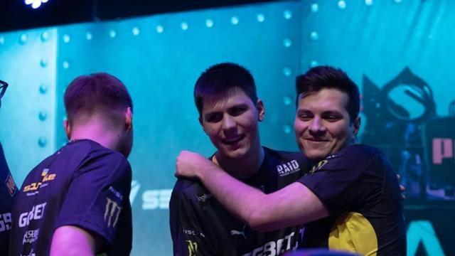 不仅见证了 不仅见证了